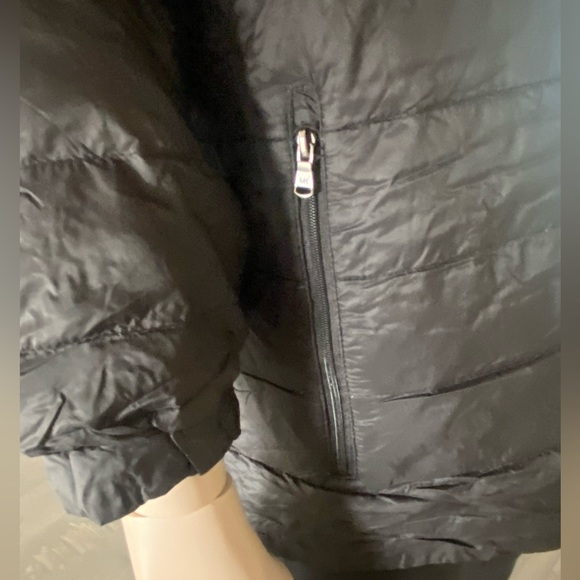 Michael Kors Packable down filled puffer bomber jacket, Mens size medium - Picture 4 of 16